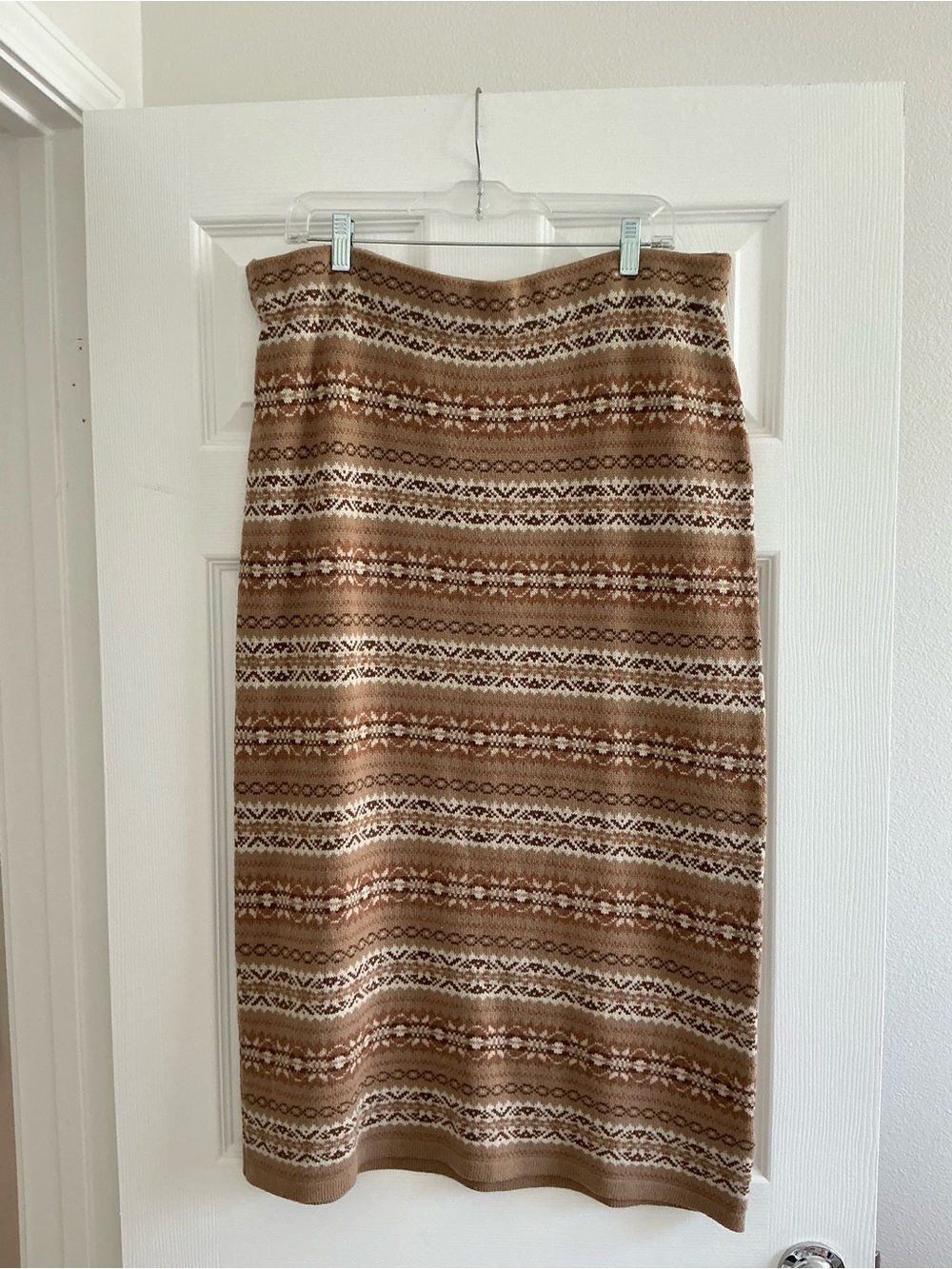 Ralph Lauren Tan and Cream Patterned Midi Knit Skirt